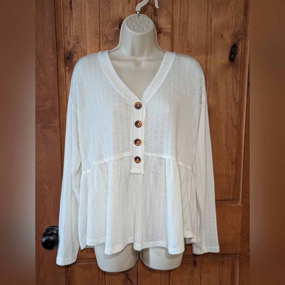 Maurices White Long Sleeve Button Down Blouse
